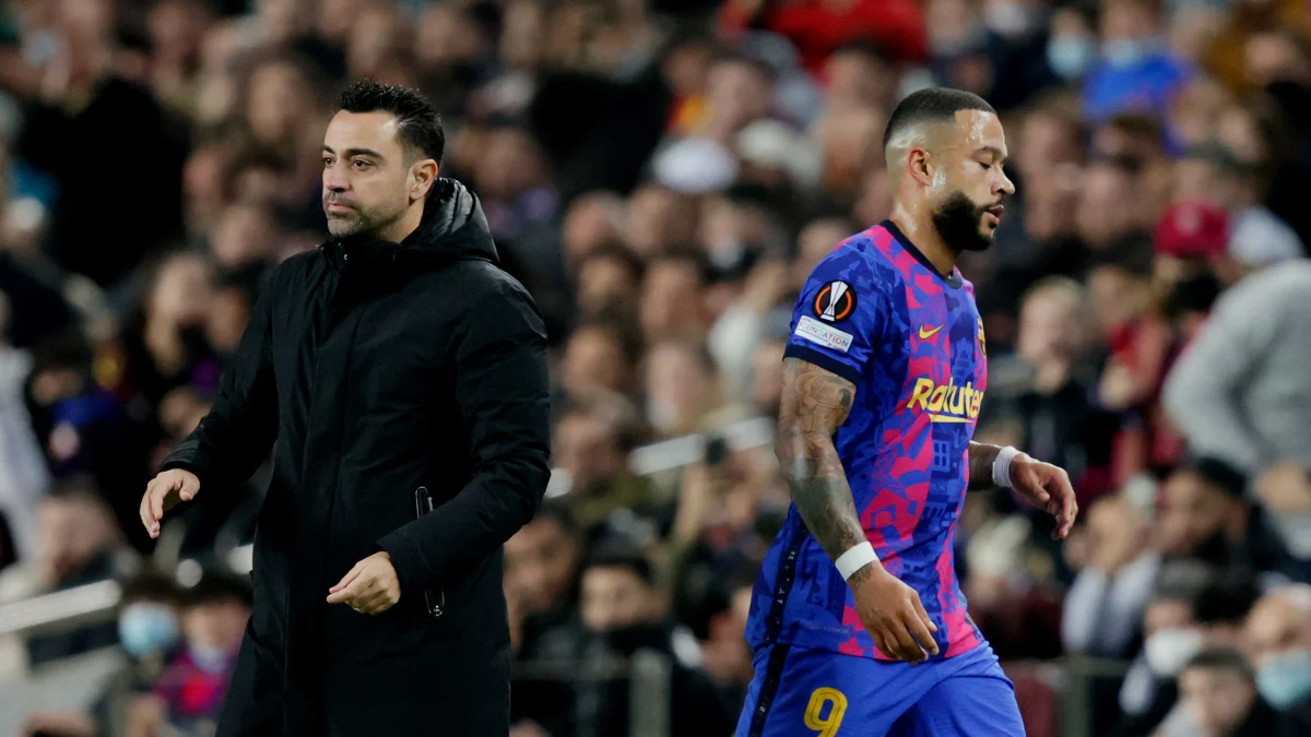 Após pênalti perdido, Memphis fica fora da 1ª convocação de Xavi na Holanda
