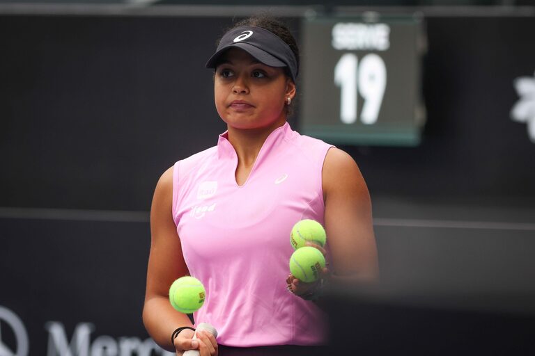 Naná Silva pouco faz contra 7ª favorita e Brasil fica sem representantes em simples no SP Open