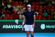 Gustavo Heide entrou em quadra diante de Wawrinka na Copa Davis