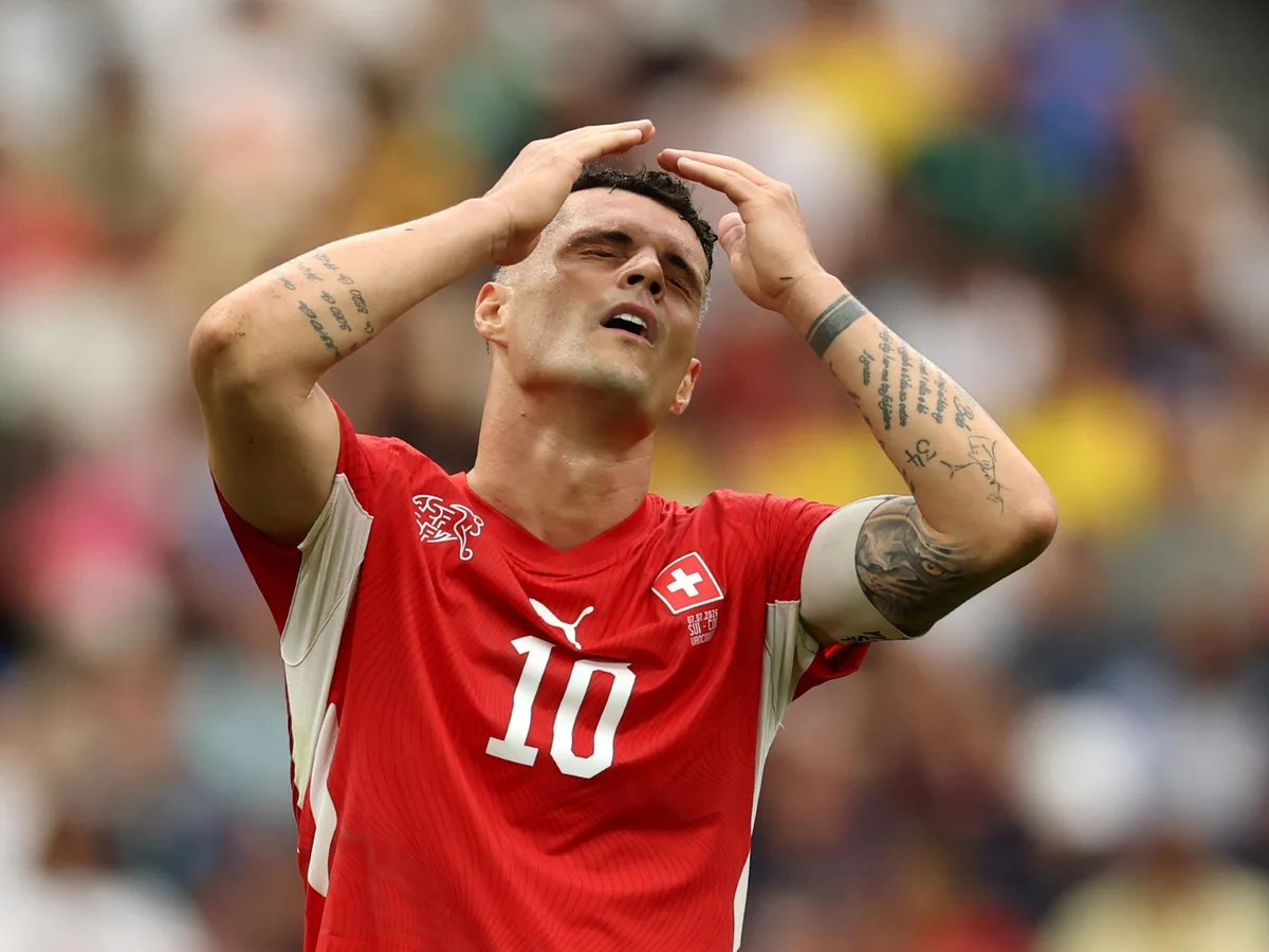 Xhaka admite ter falsificado carteira de vacinação contra Covid-19