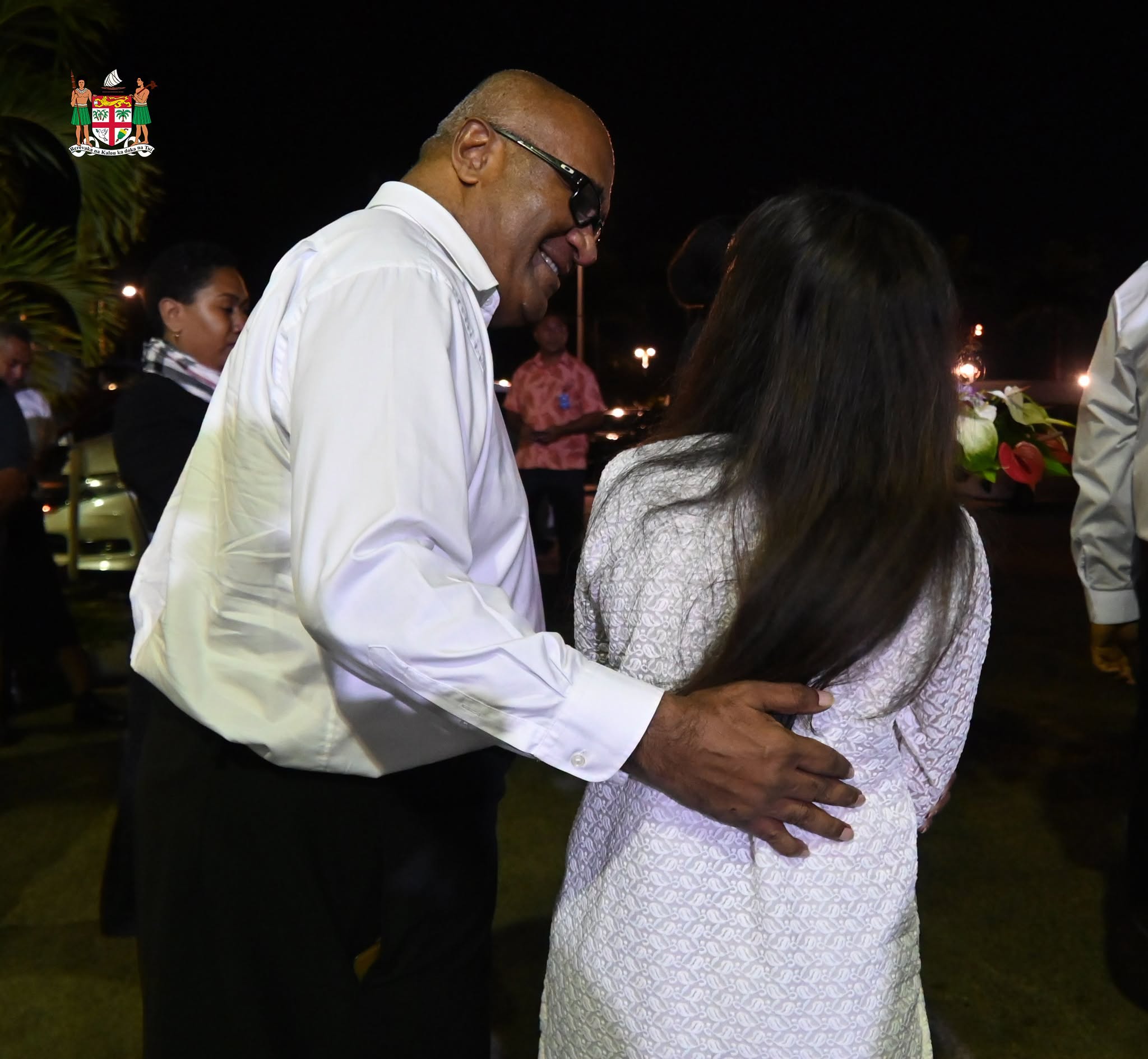 A urna do falecido Agni Deo Singh chega às Fiji antes do funeral de hoje