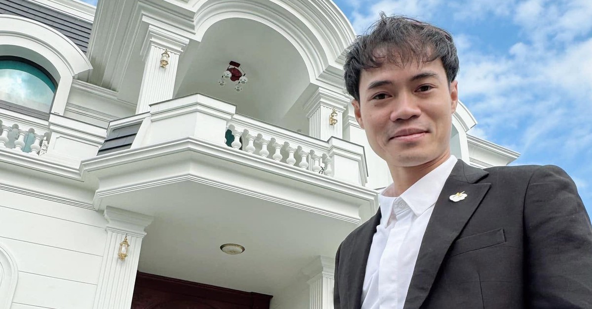 30 tuổi, Văn Toàn có gì?