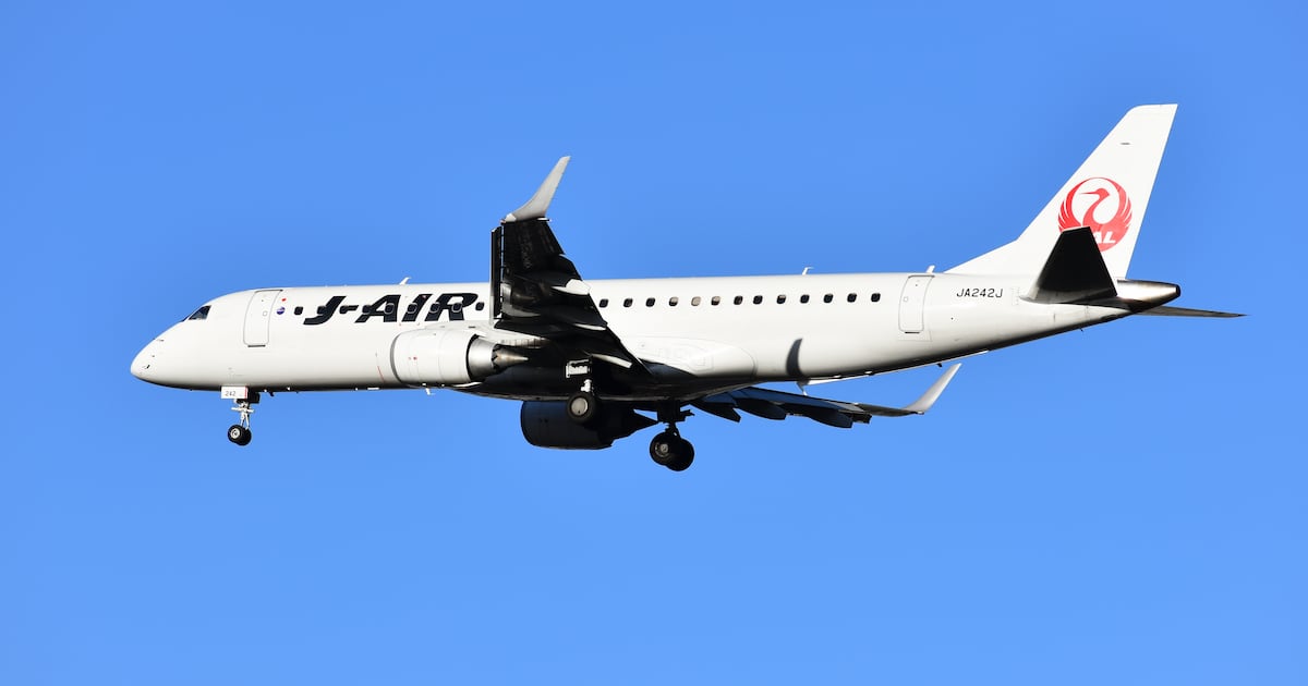 Japan Airlines renova contrato do Programa Pool da Embraer para suporte à frota de E-Jets