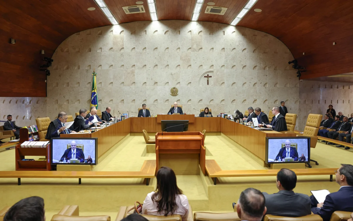 O modelo inglês (por André Gustavo Stumpf)