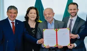 Lula reajusta Bolsa Família com aceno a grupo onde houve queda de apoio