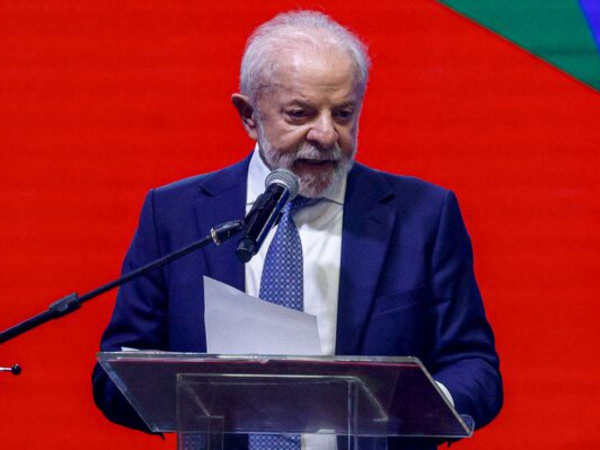 Aumento do Bolsa Família e discurso contra bets é 'tentativa de Lula de manter eleitorado cativo', dizem especialistas