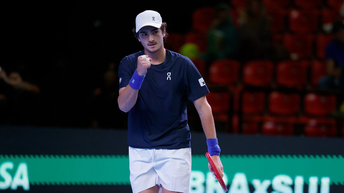 João Fonseca ganha de virada em sua estreia nacional na Copa Davis e Brasil faz 1 a 0 na Suíça