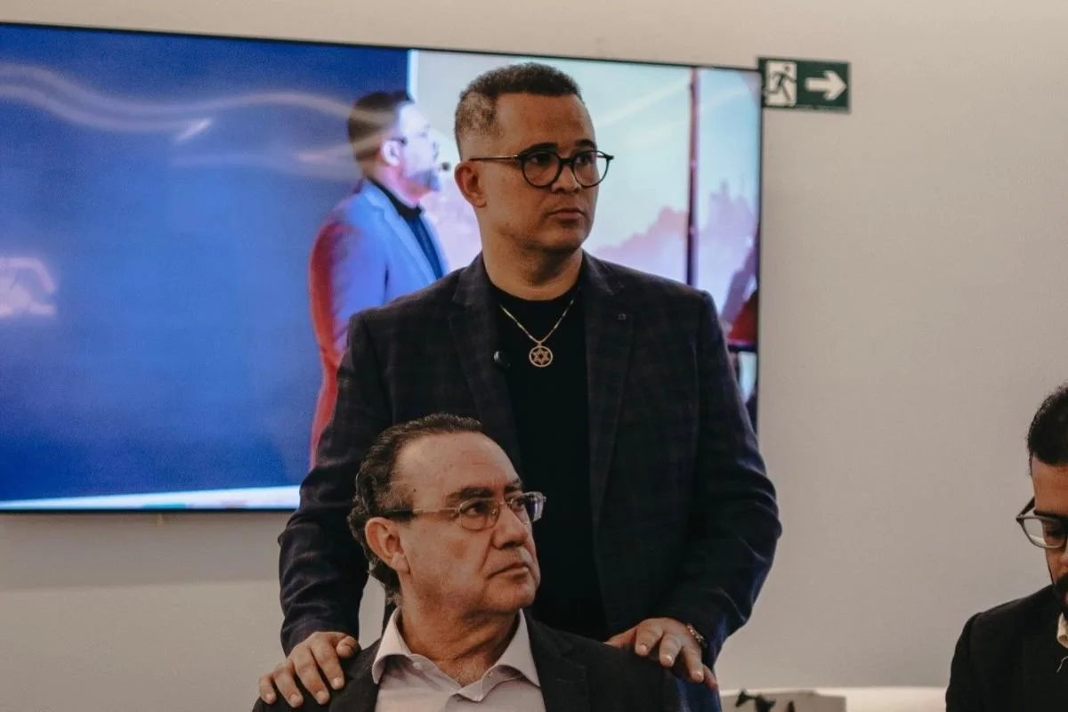 Cury lamenta sumiço de conselheiro de campanha em helicóptero com Rick