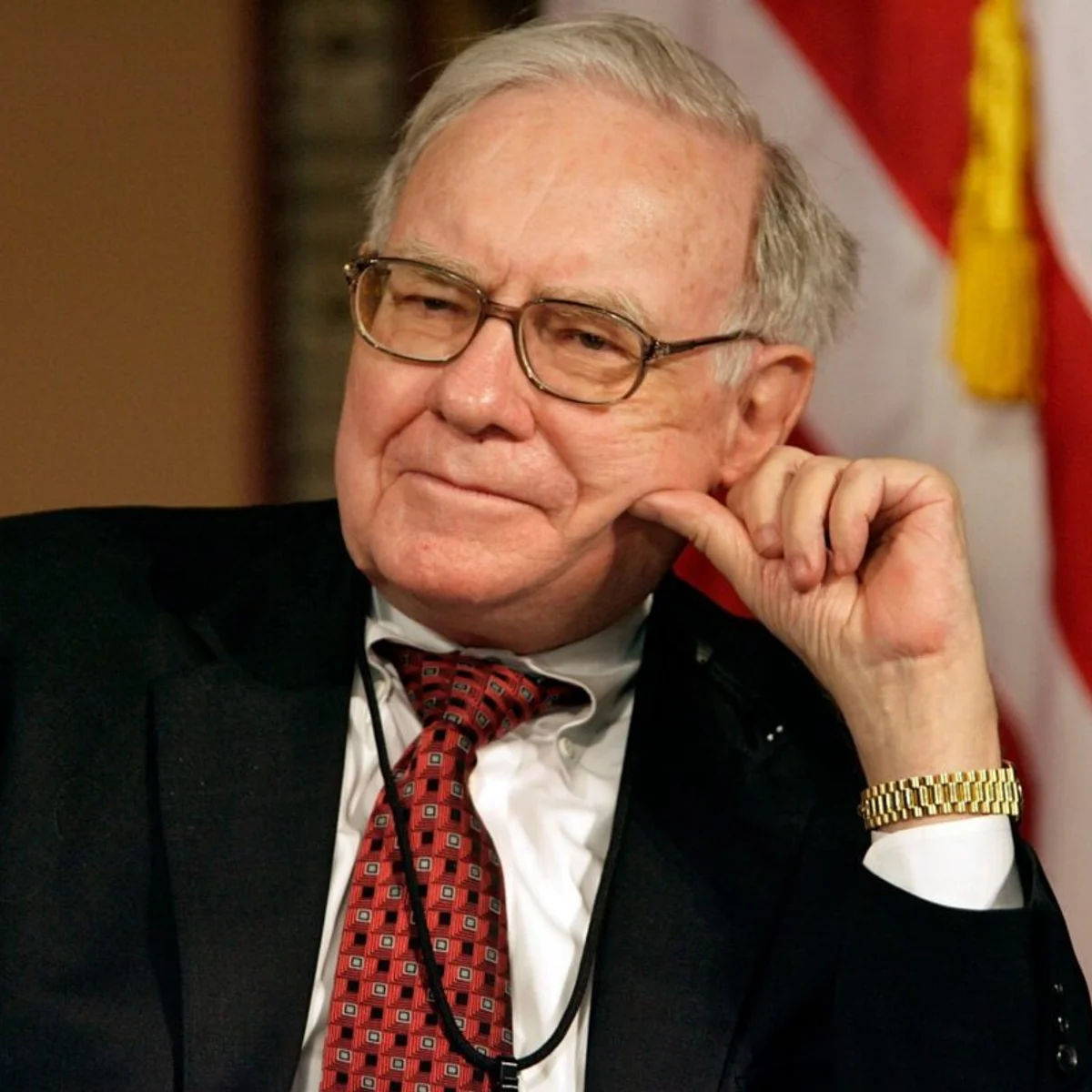 Megainvestidor Warren Buffett se aposenta e filho assume Berkshire Hathaway