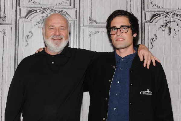 Na prisão, filho de Rob Reiner tenta acessar herança para comprar comida - destaque galeria
