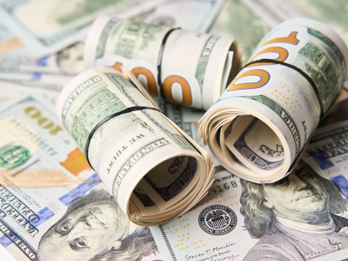 Dólar fecha o dia em R$ 5,13 após decisões do Fed e do BC