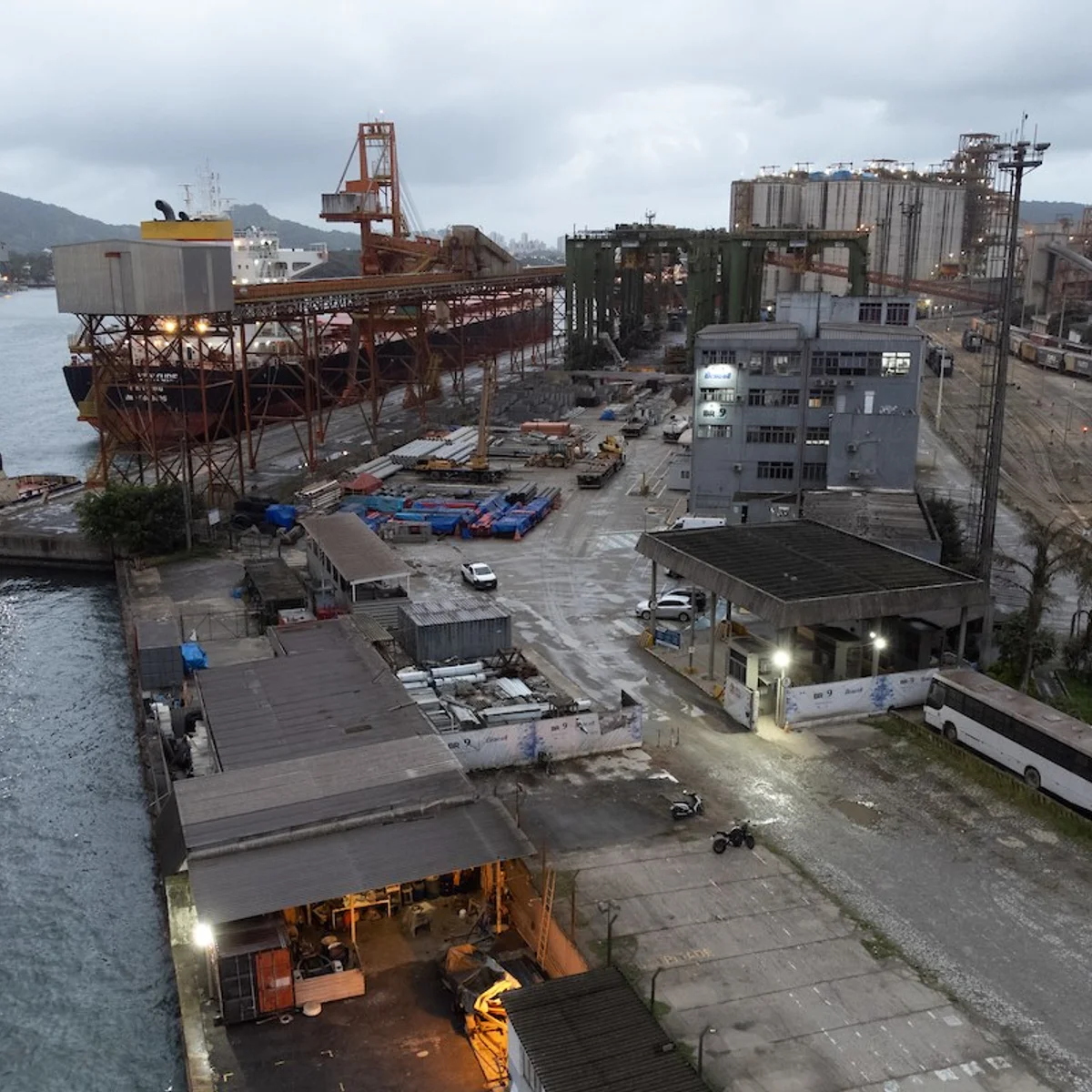 Empresa marítima é condenada por contratar freelancers para Porto de Santos