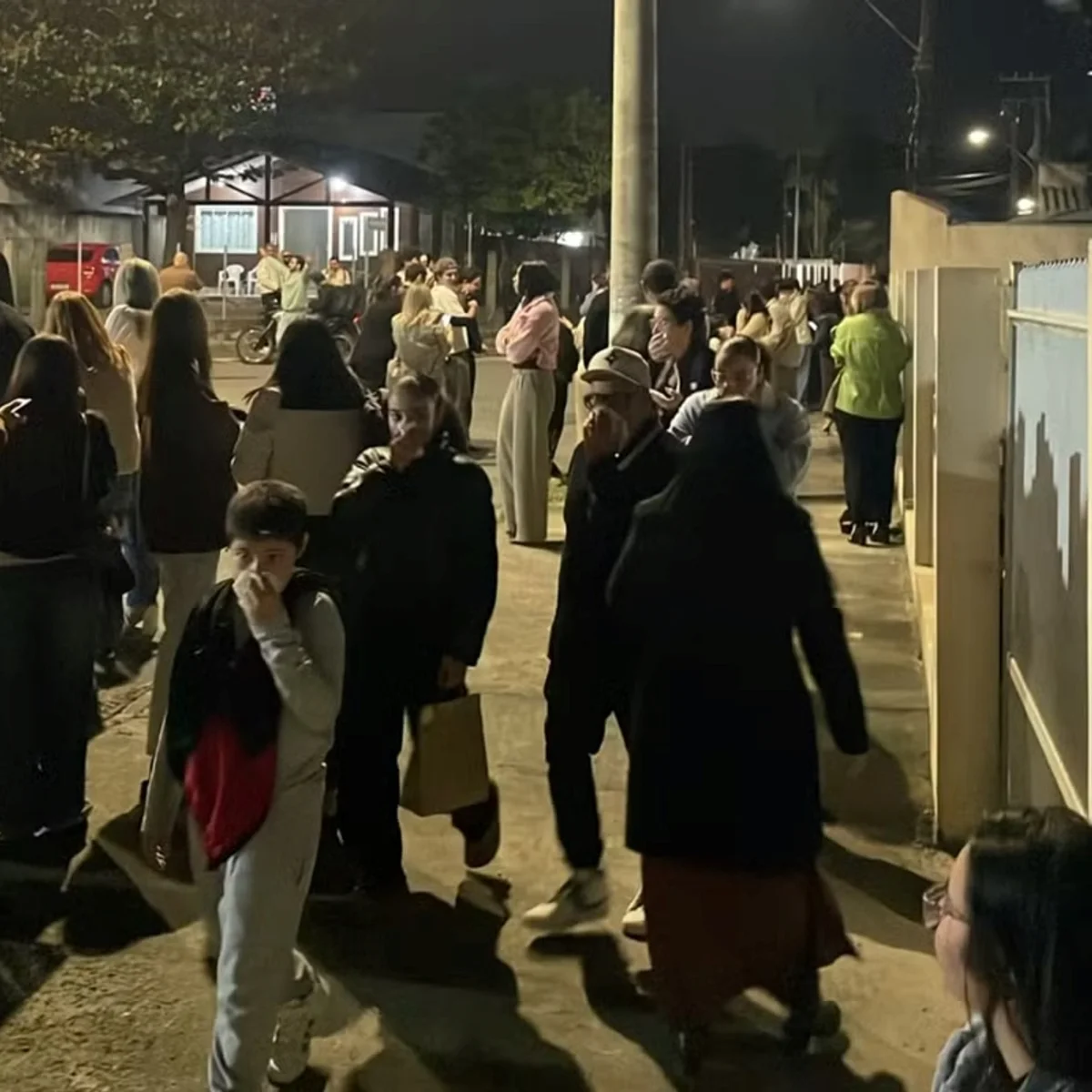 Vazamento de amônia intoxica fiéis durante culto em igreja de SC