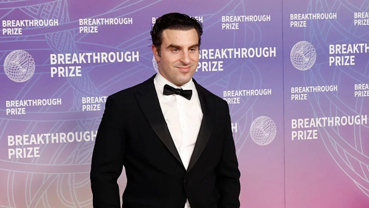 Brian Chesky uma vez colou com cola quente 1.000 caixas de cereal e as vendeu por US$ 40 cada para manter o Airbnb vivo