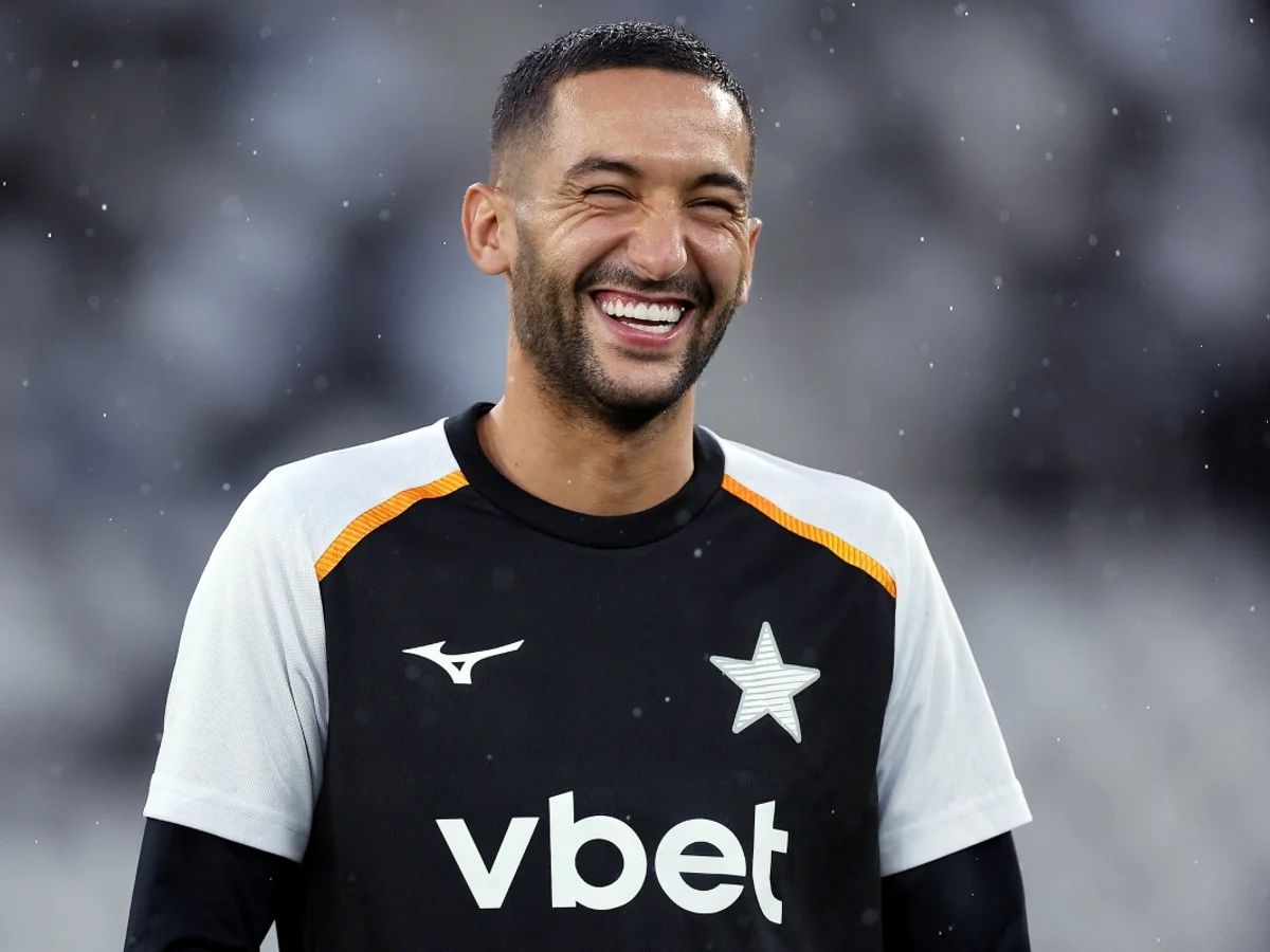Ziyech e Tite são regularizados no BID e podem estrear pelo Botafogo