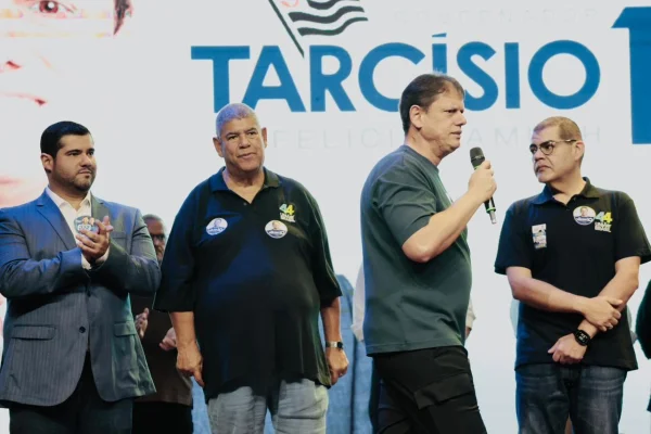 Os argumentos do grupo de Tarcísio para se afastar de aliados investigados