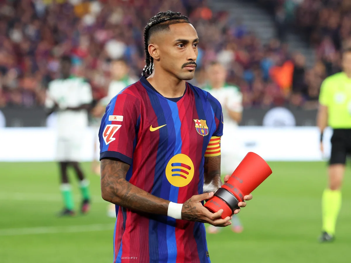 Raphinha supera início mais goleador da carreira de Messi