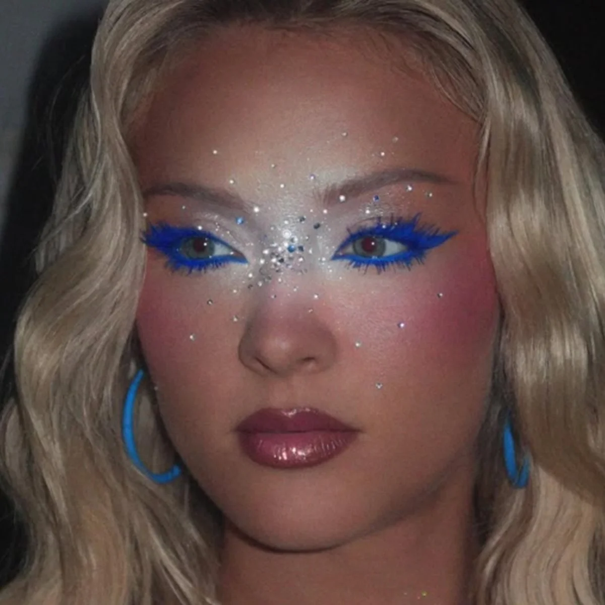 Zara Larsson se revolta após Casa Branca usar música dela em vídeo do ICE