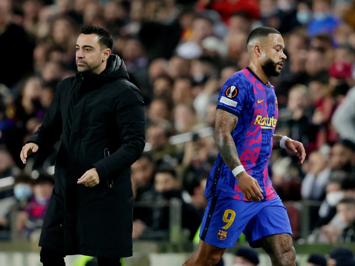 Após pênalti perdido, Memphis fica fora da 1ª convocação de Xavi na Holanda