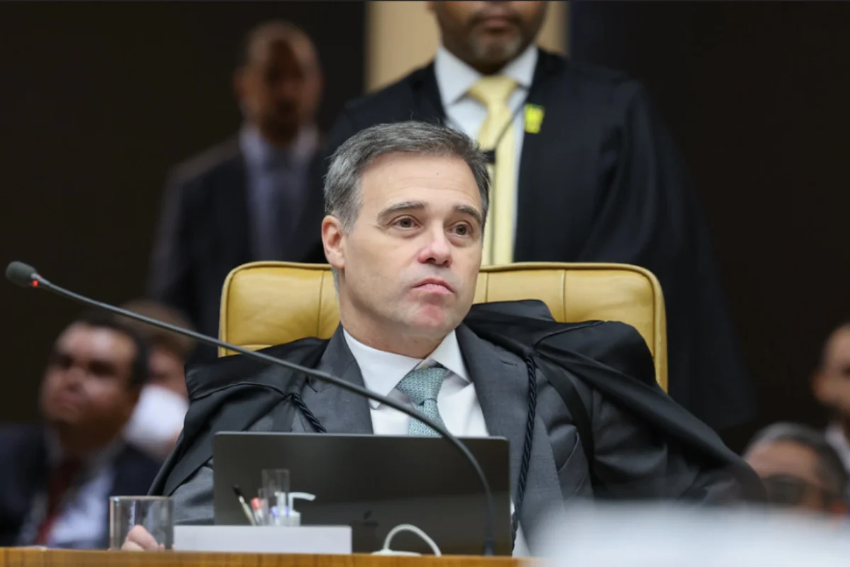 Mendonça reage a críticas de Gilmar: "Tentativa de constranger"