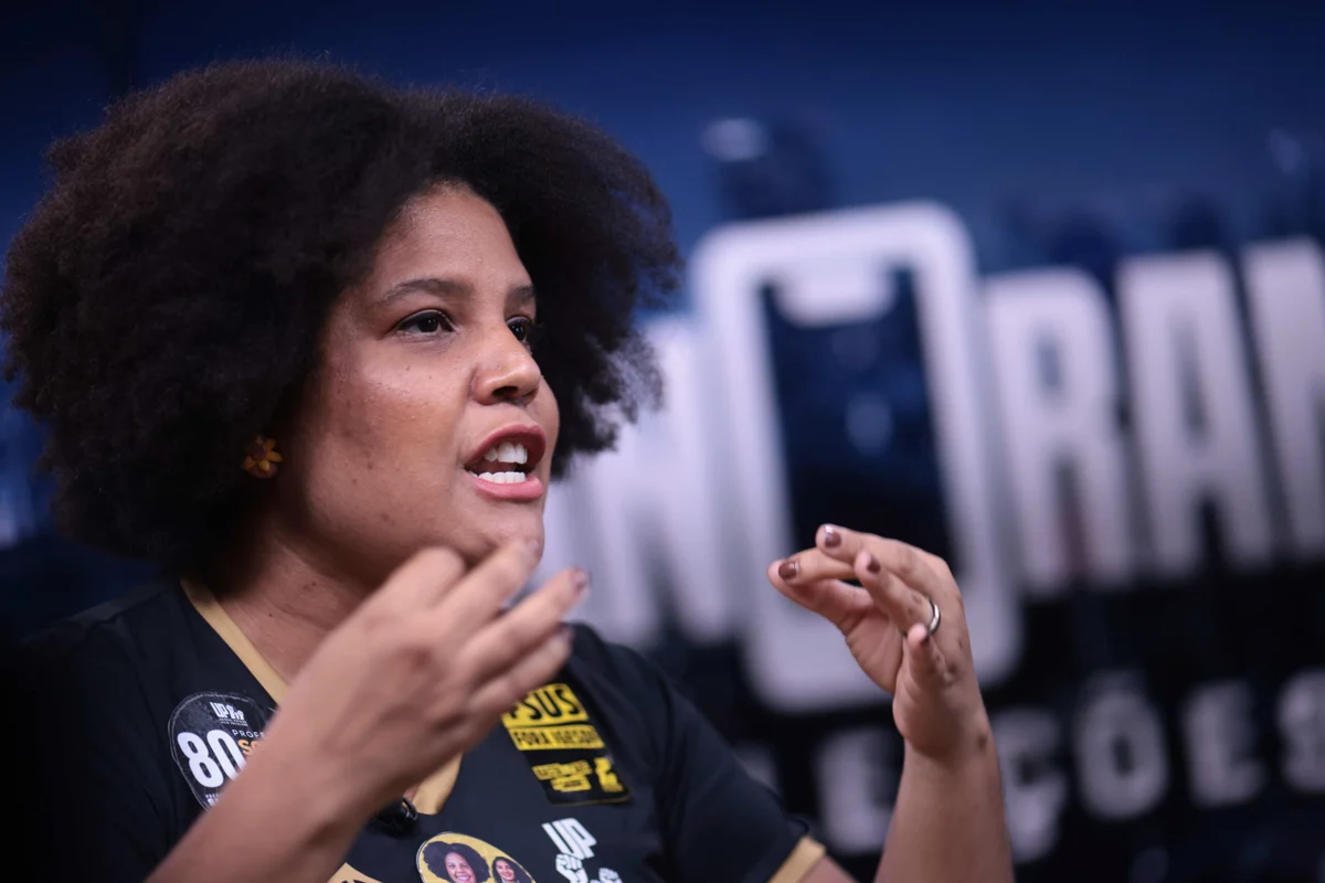 A candidata a presidência pela União Popular, Samara Martins, durante entrevista para o Panorama Eleições no estúdio Metrópoles