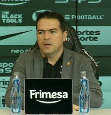 Marcelo Paz banca Fernando Diniz após derrota pelo sexto jogo consecutivo no Brasileirão. Foto: Reprodução/Corinthians TV / Estadão