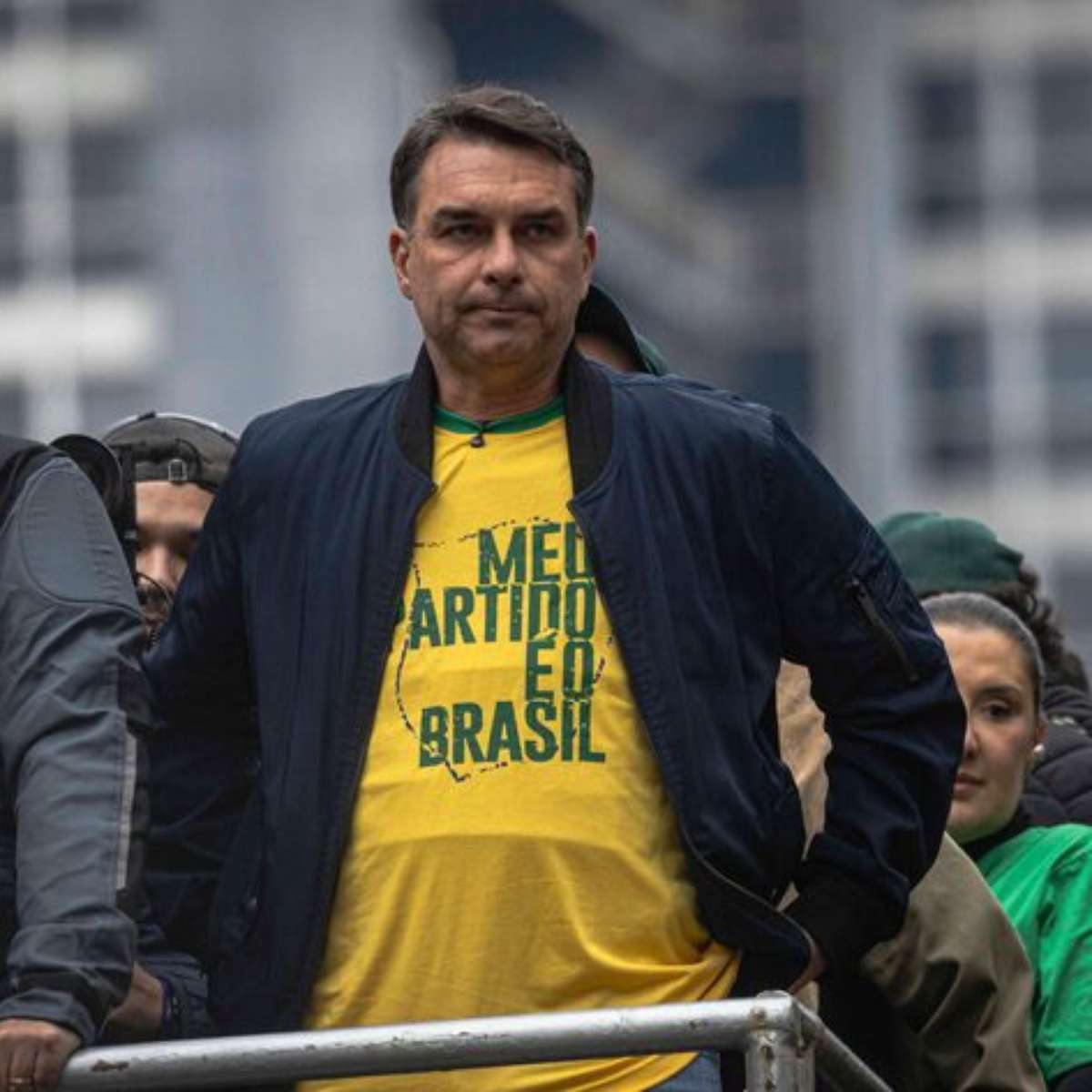 PF investiga desvio de emendas negociadas entre assessora de Flávio Bolsonaro e condenado por morte de Marielle Franco
