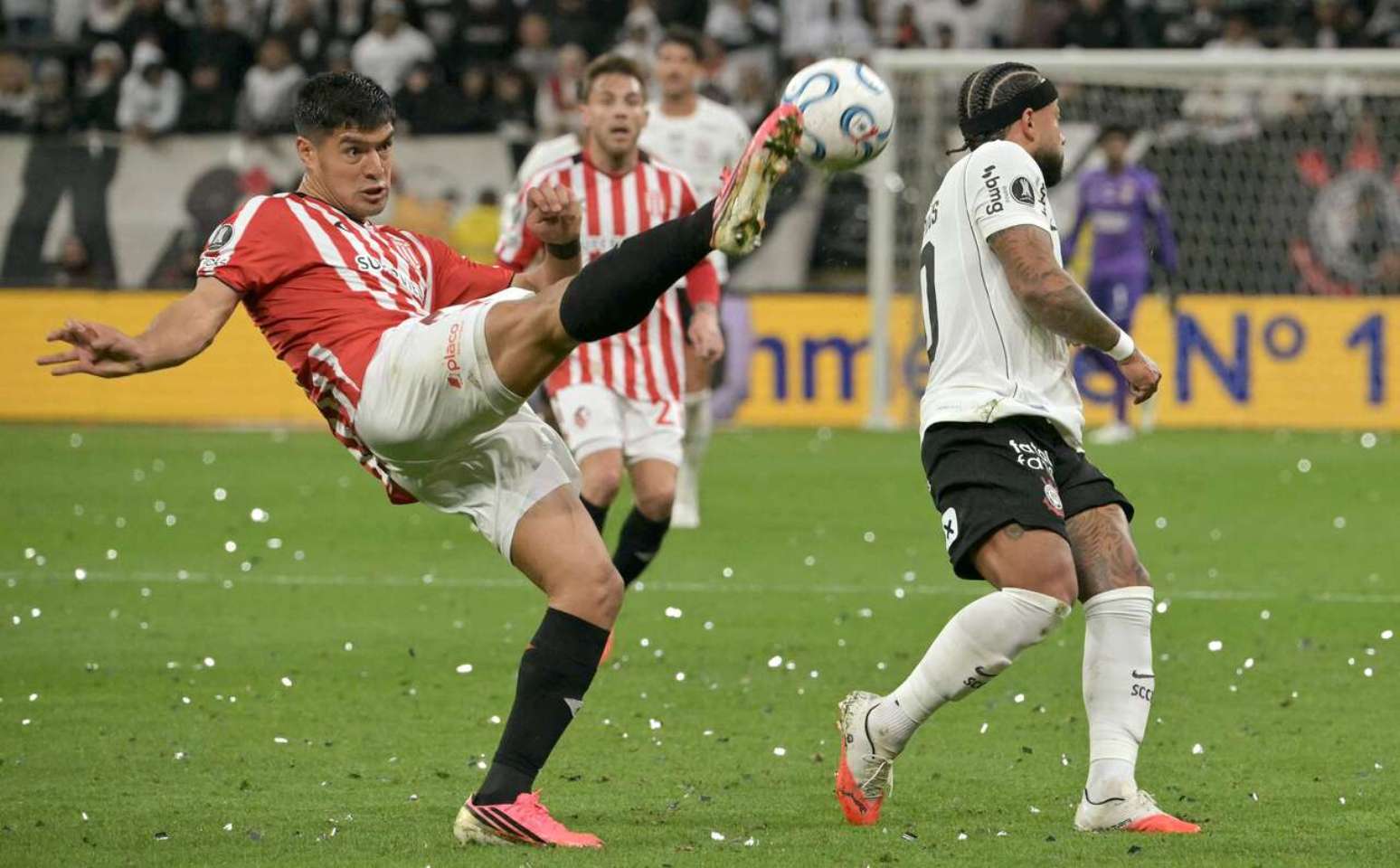Corinthians foi eliminado pelo Estudiantes na Libertadores &ndash;