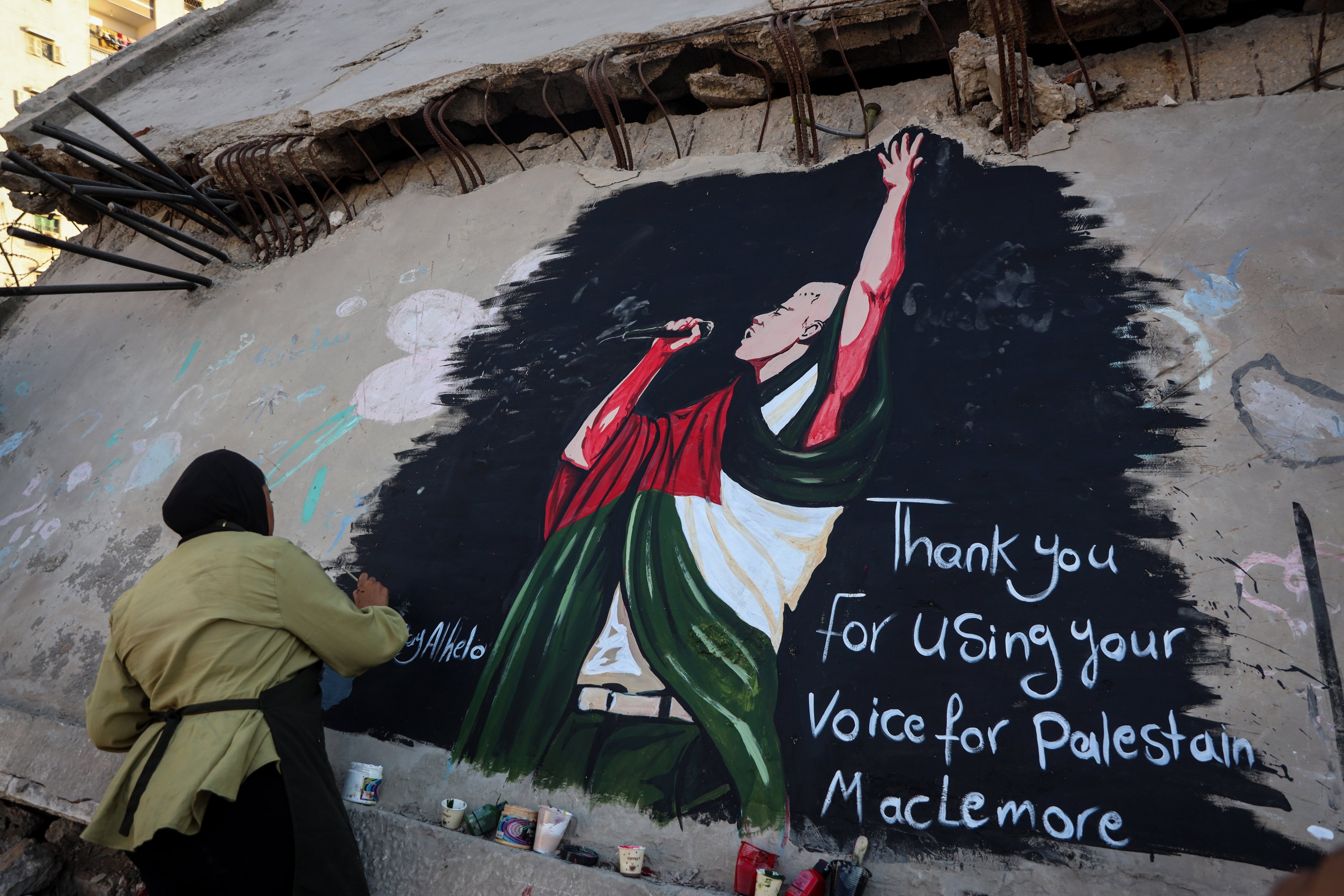 Mural do rapper Macklemore pintado em Gaza após o escândo da turnê de Sheeran
