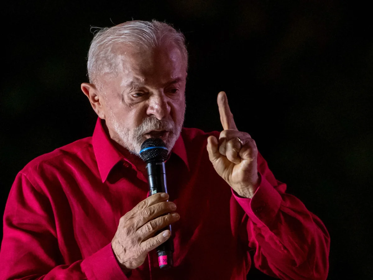 Lula ajusta tom contra Flávio e amplia "bondades" na reta final do 1º turno