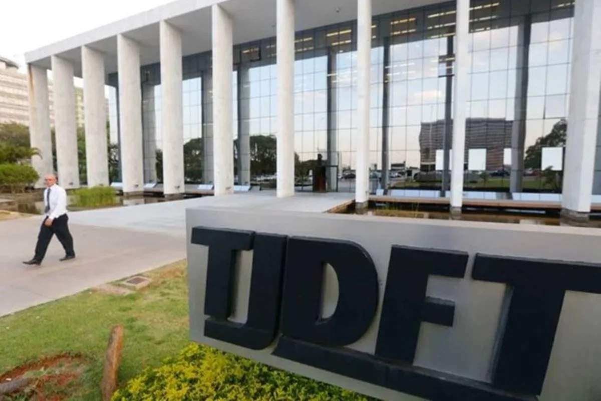 Homem é condenado a 8 anos por tentar matar vítima que defendeu namorada