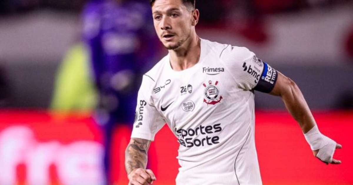 Garro pede apoio a Memphis Depay: "Tem que estar perto dele"