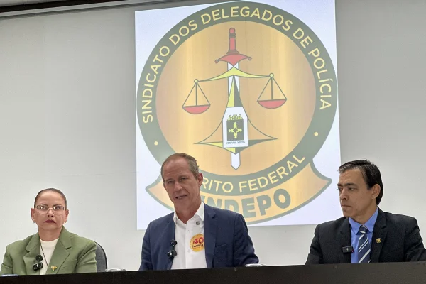 Ricardo Cappelli promete valorizar forças de segurança "sem politicagem"