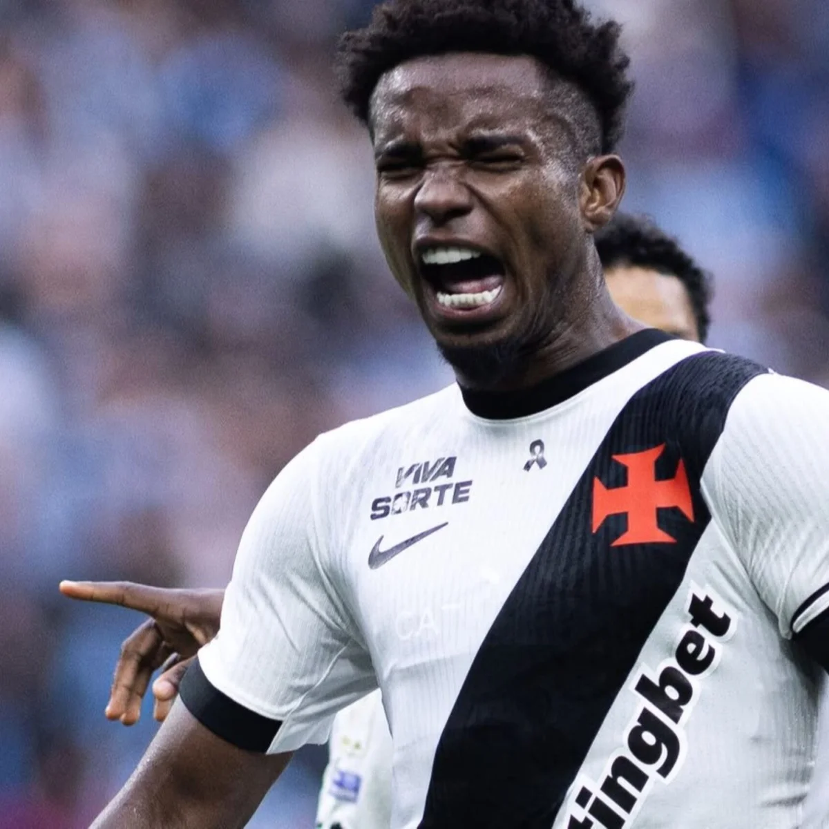 Capitão, Thiago Mendes cobrou Vasco antes do 5 x 0: “Eles têm que sofrer”