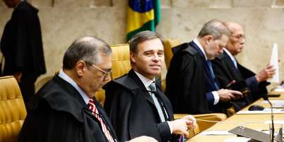 Fl&aacute;vio Dino, Andr&eacute; Mendon&ccedil;a, Dias Toffoli e Gilmar Mendes em sess&atilde;o do STF Foto: Wilton Junior/Estad&atilde;o / Estad&atilde;o