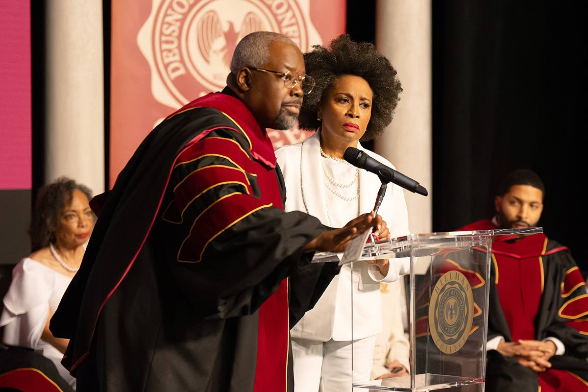 This image released by Netflix shows Kadeem Hardison and Jenifer Lewis in a scene from ‘A Different World’.