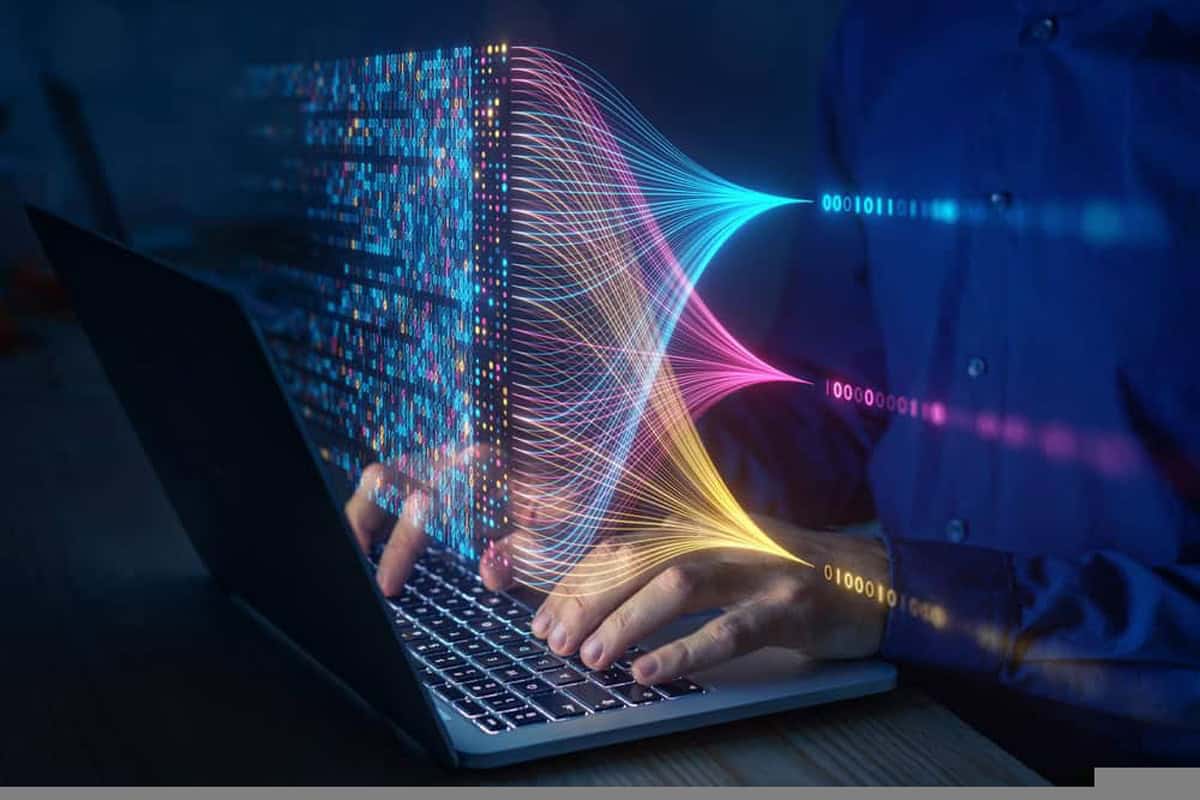 Conheça o Jev, nova IA do cocriador do ChatGPT que não conversa e foi criada para tomar decisões dentro de softwares