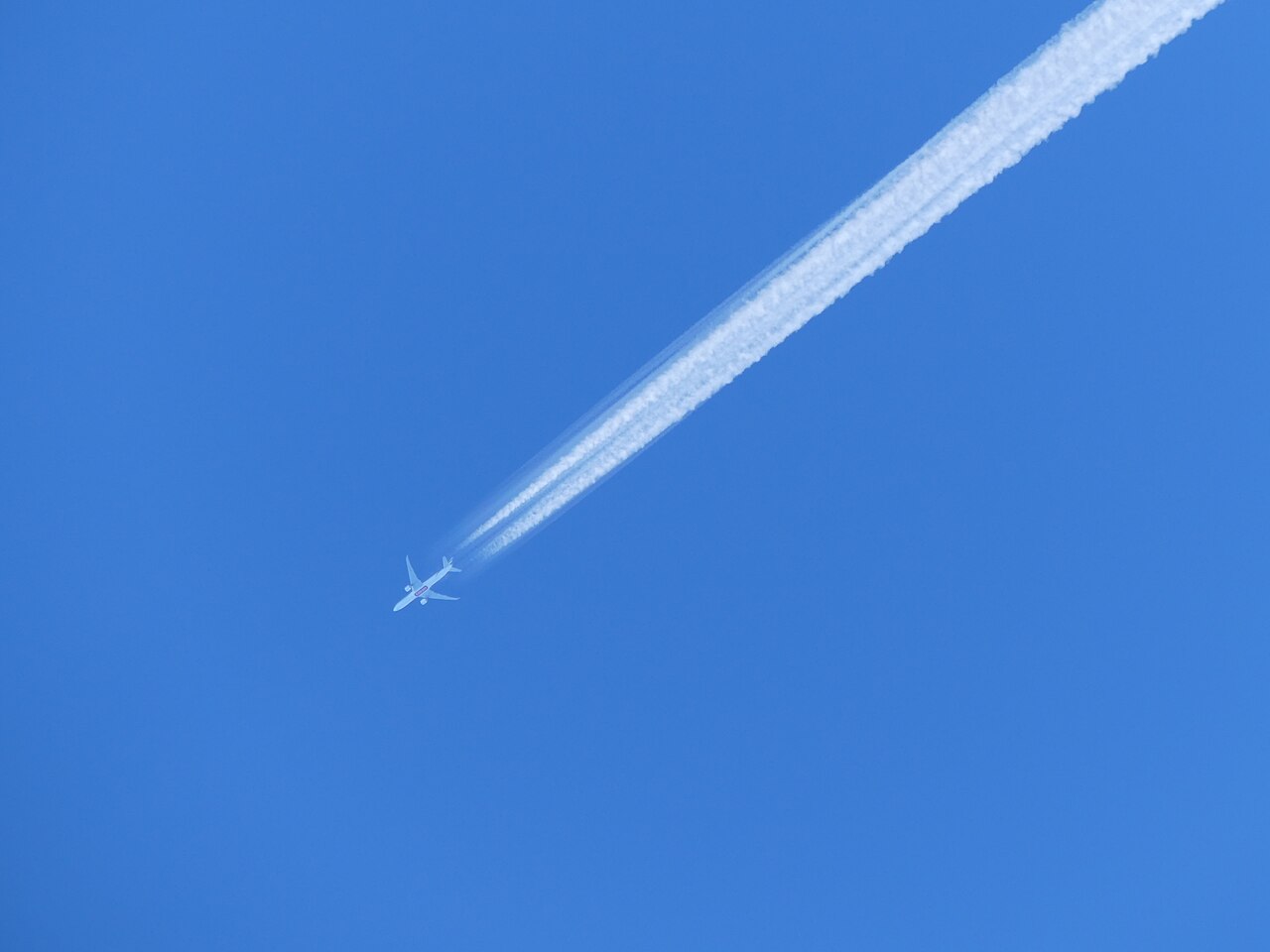 Air France divulga resultados de testes sobre o impacto dos rastros de condensação