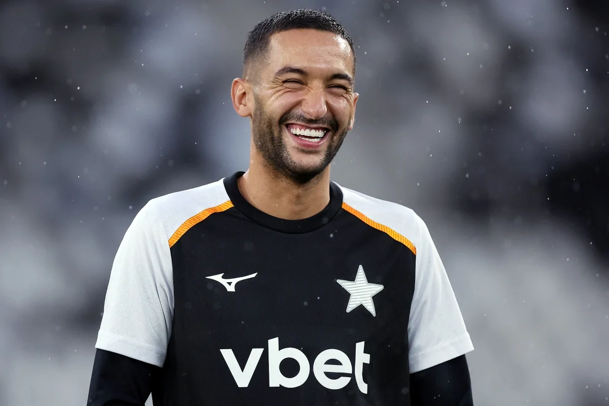 Ziyech e Tite são regularizados no BID e podem estrear pelo Botafogo