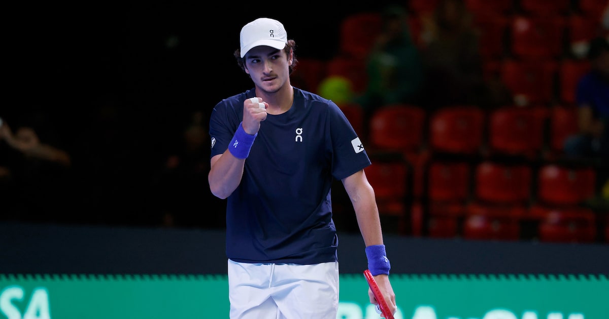 João Fonseca ganha de virada em sua estreia nacional na Copa Davis e Brasil faz 1 a 0 na Suíça