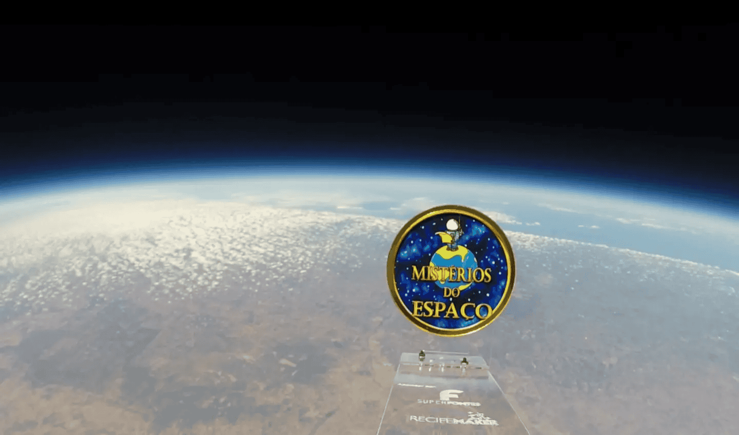 Imagem obtida por balão estratosférico do Projeto Naos, do Mistérios do Espaço, mostra a curvatura do nosso planeta a partir da estratosfera.