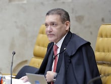 Vorcaro teria pagado R$ 1,45 milhão por uma semana de hospedagem no Rio para Nunes Marques, apontam mensagens
