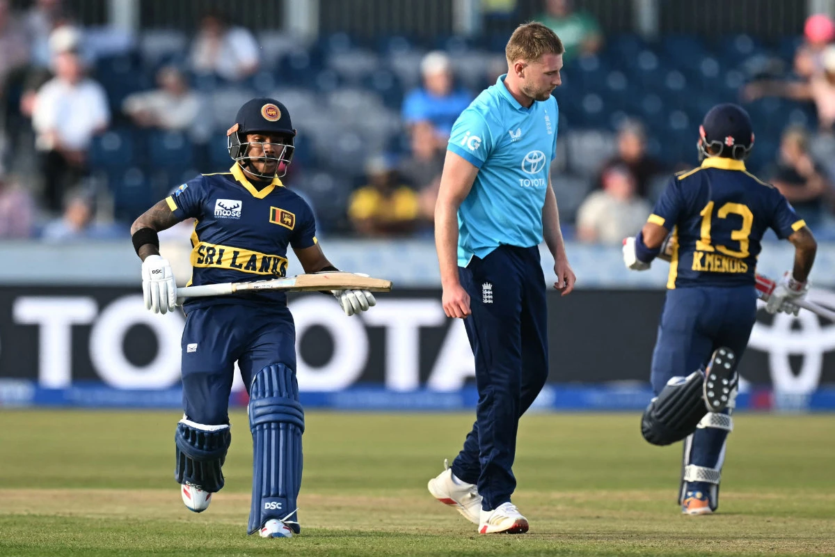 O versátil Jacks brilha enquanto a Inglaterra derrota o Sri Lanka no 1º ODI
