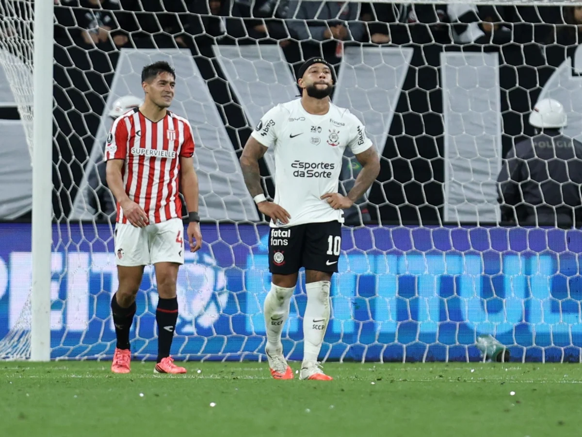 Gaviões culpa Memphis por eliminação e critica diretoria do Corinthians