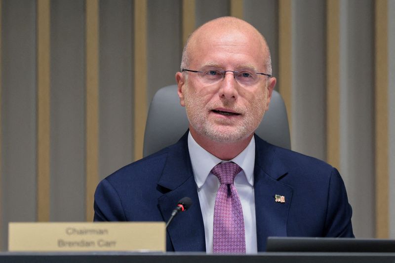 Um oficial dos EUA diz que leilões de espectro futuros poderão gerar mais de US$ 100 bilhões