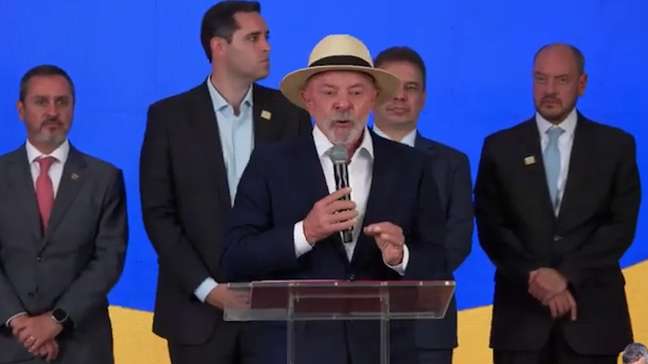 Dono de ONG bancada pelo governo mobiliza campanha paralela de Lula com aval de Janja