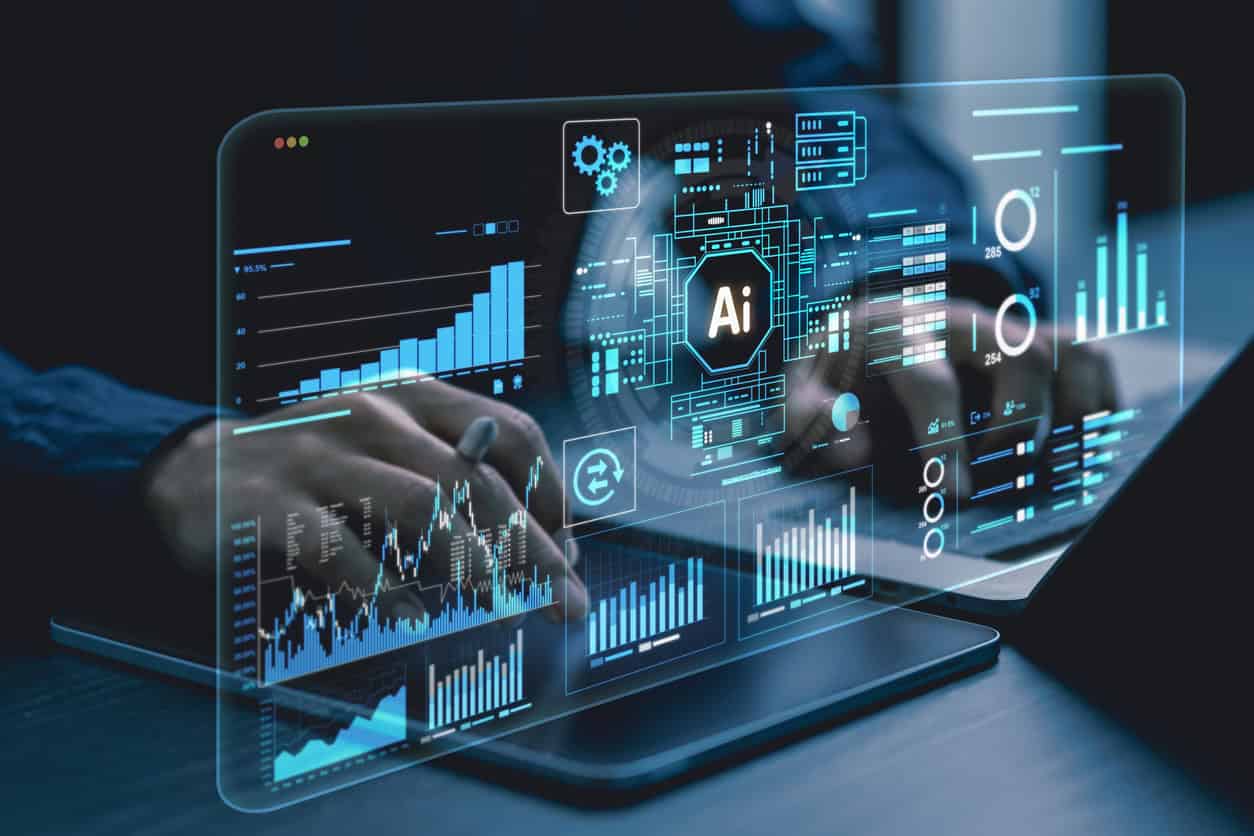 A fusão entre RPA e IA adaptativa torna a automação uma camada estratégica, elevando a precisão, a governança e a capacidade de escalar processos de forma segura. (Imagem: WANAN YOSSINGKUM/iStock)