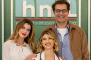 Vanessa (Alinne Moraes), Leandra (Giovanna Grigio) e Gabriel (Thiago Lacerda) na novela Por Você