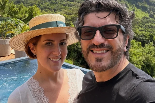 Esposa de Lito Sousa rebate críticas após anunciar venda de carro