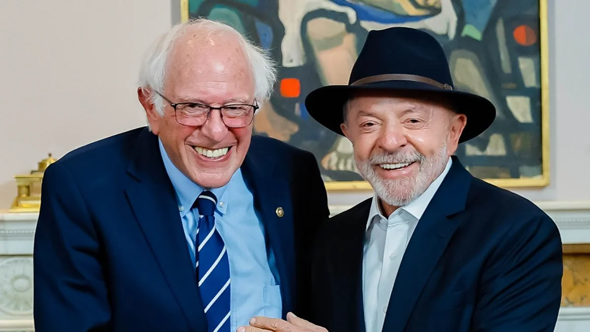 Após encontro, Bernie Sanders diz que convidará Lula para falar no Senado
